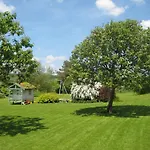 Les Ombelles Bed & Breakfast